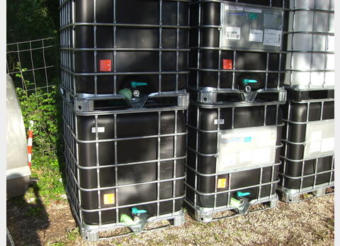 Conteneur plastique 1000 L. - parallélépipèdique Noir