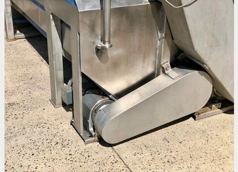 Rectangular stainless steel tank 80 HL (8 000 liters) AMOS