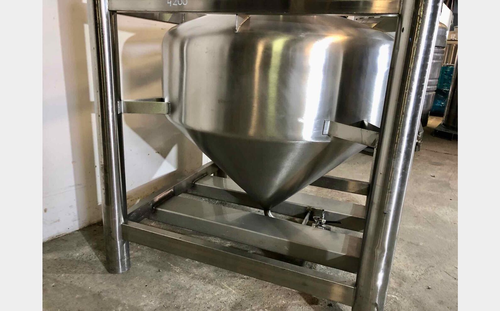 Container - stainless steel 304L  5,5 HL (550 liters) 3C