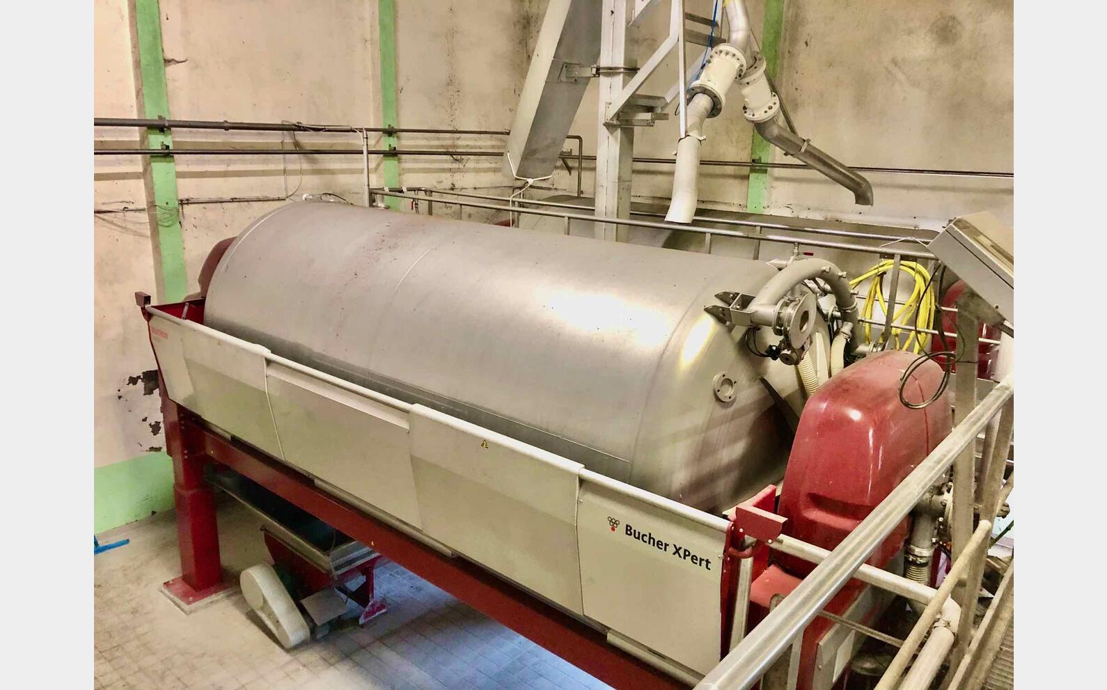 Pneumatic press - Xpert 150  150 HL (15 000 litres) BUCHER VASLIN