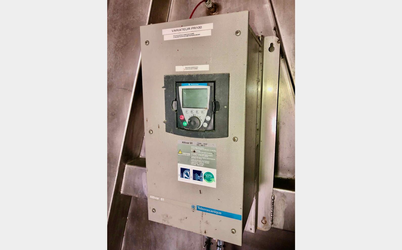 Stainless steel vinification tank 300 HL (30 000 liters) PERA