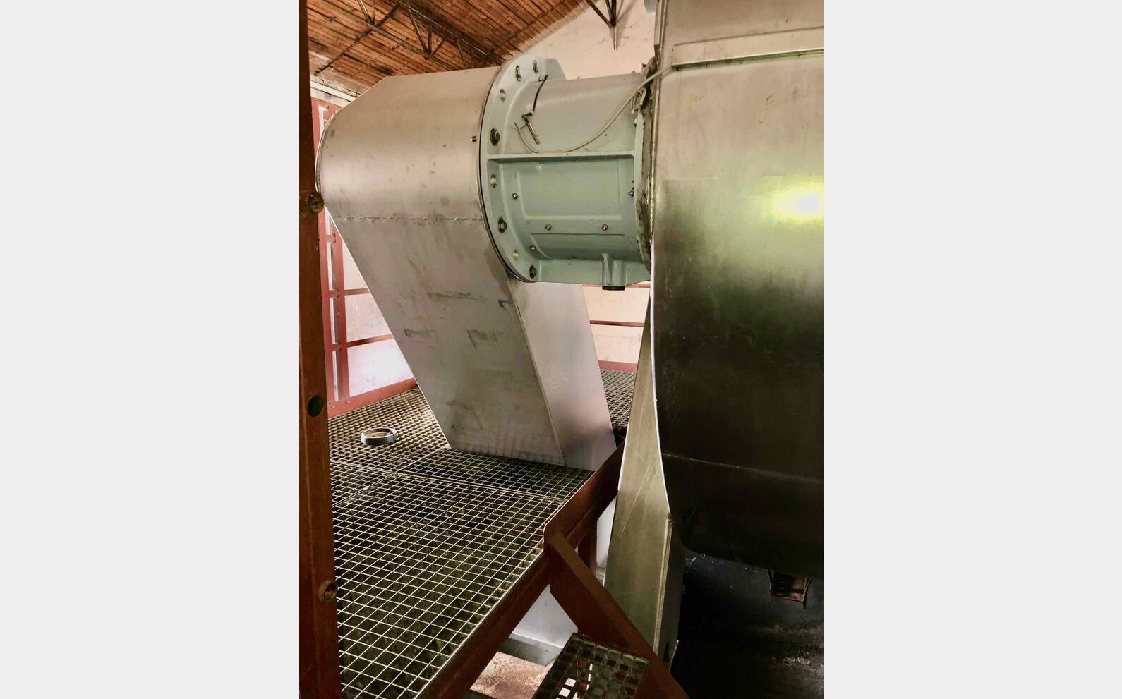 Cuve de vinification 300 HL (30 000 litres) PERA