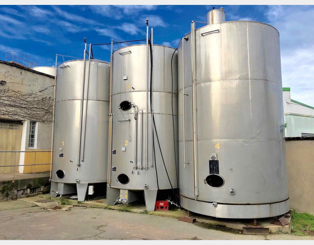 Stainless steel tank compartment 300 HL (30 000 liters) 2 x 150 HL