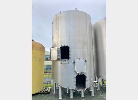 Stainless steel tank - Inclined bottom