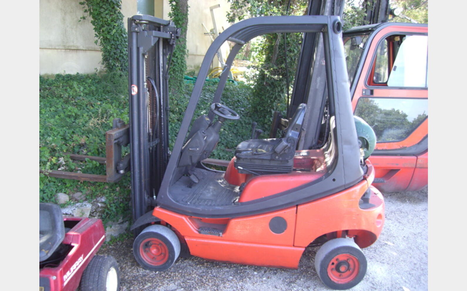 CHARIOT ELEVATEUR FENWICK H16T