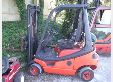 CHARIOT ELEVATEUR FENWICK H16T