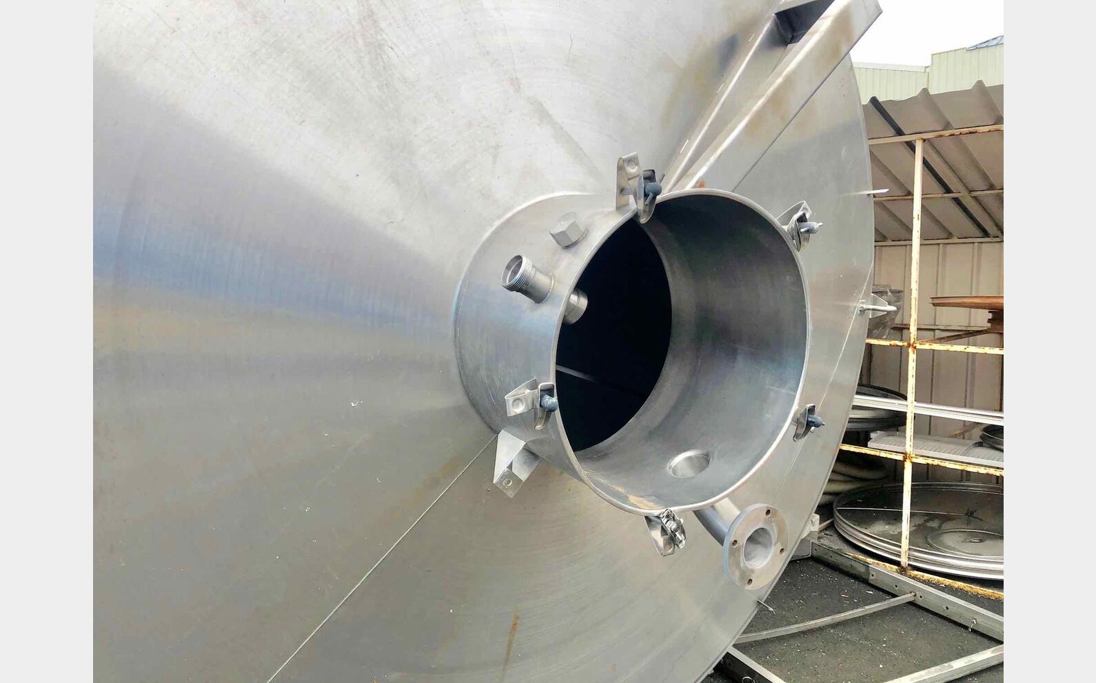 Cuve inox 304L - Fond inclin&eacute; 350 HL (35 000 litres) CARTIER