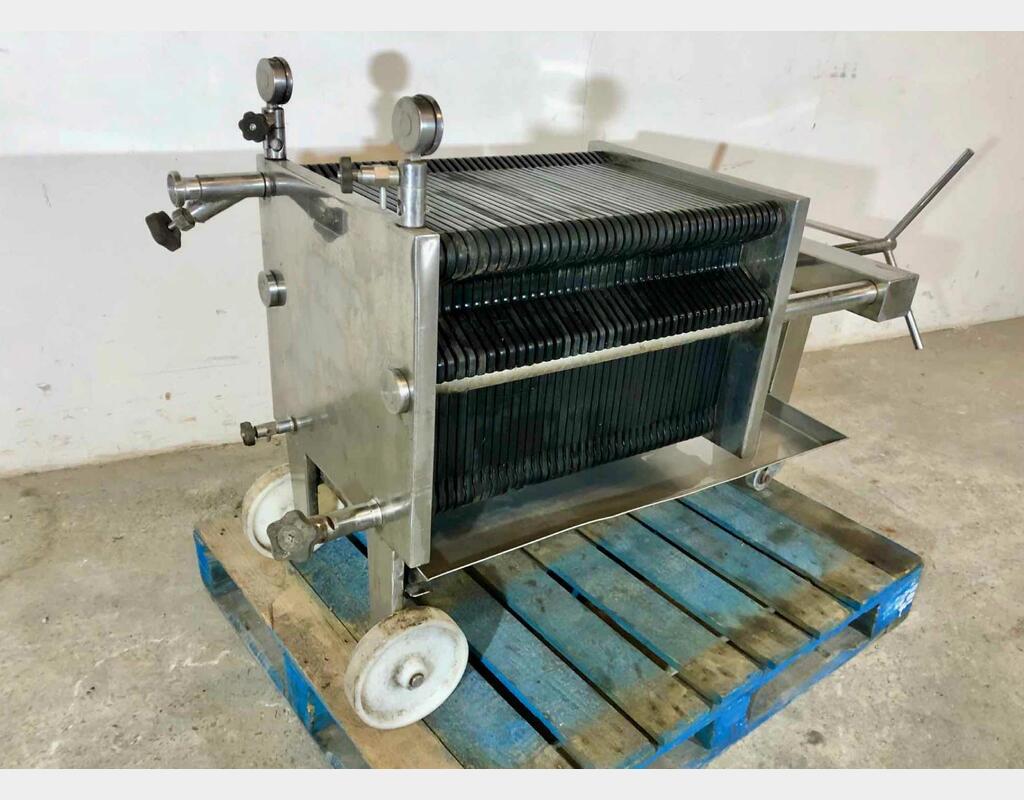 Filtre &agrave; plaques