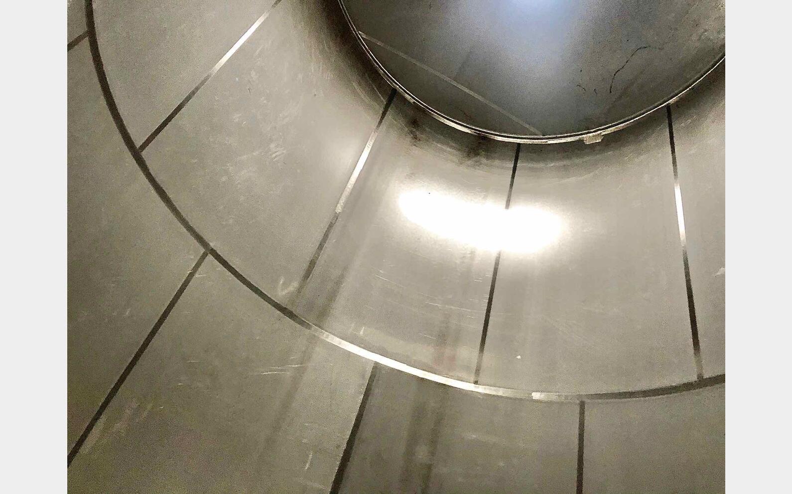 Cuve inox 304L - Fond inclin&eacute; 350 HL (35 000 litres) CARTIER