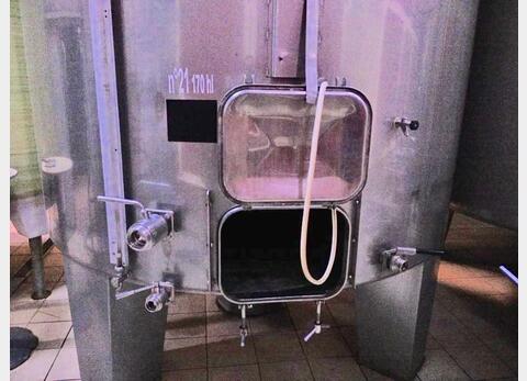 Cuve inox - Avec drapeau 170 HL ( 17 000 litres)