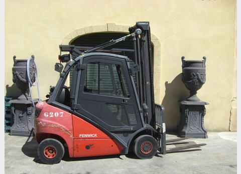 CHARIOT ELEVATEUR FENWICK H20T