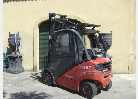 CHARIOT ELEVATEUR FENWICK H20T