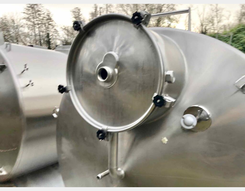 Stainless steel storage tanks - Thermoregulated