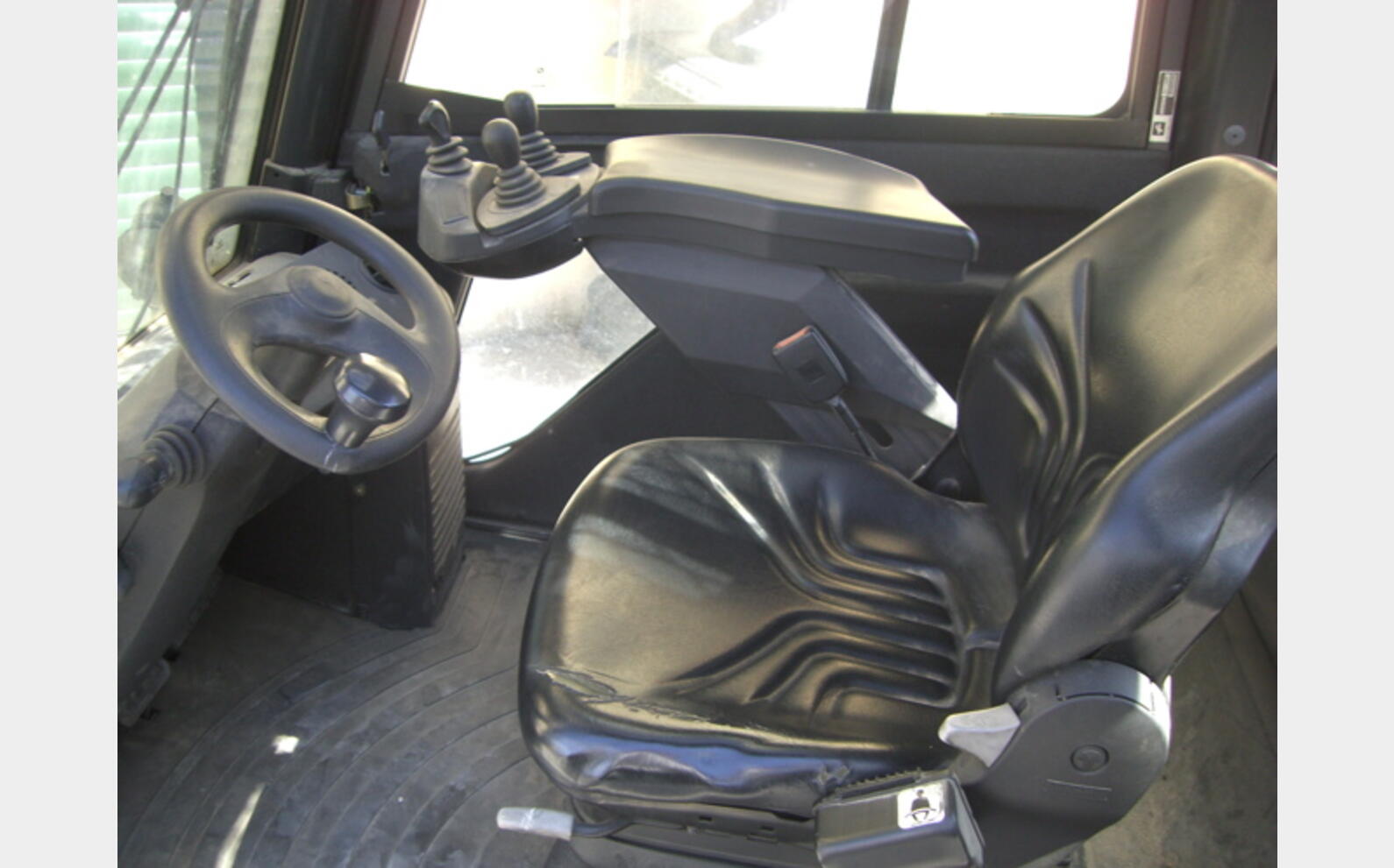 CHARIOT ELEVATEUR FENWICK H20T