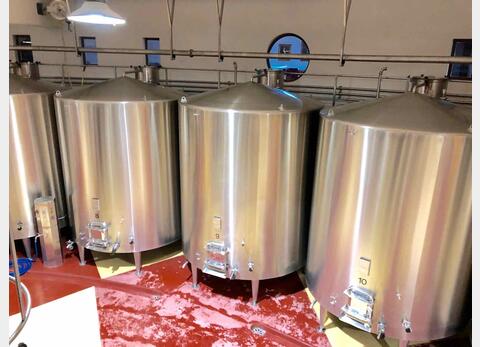 Cuve inox 304 - Avec drapeaux 220 HL (22 000 litres) ETA