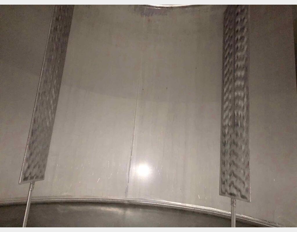 Cuve de stockage inox 304 - Avec drapeaux