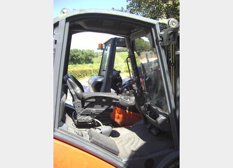 CHARIOT ELEVATEUR FENWICK H25T
