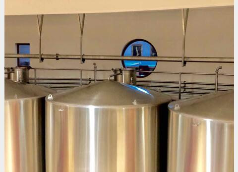 Cuve inox 304 - Avec drapeaux 220 HL (22 000 litres) ETA