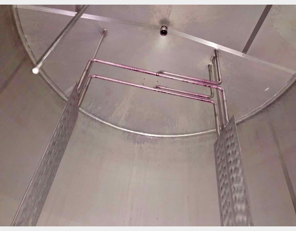 Cuve de stockage inox 304 - Avec drapeaux