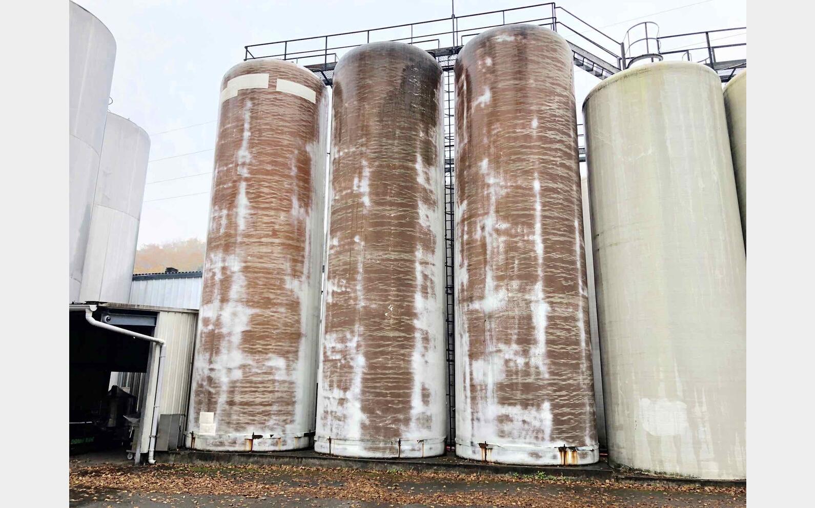 Vertical cylindrical fiber tank 700 HL (70 000 liters)