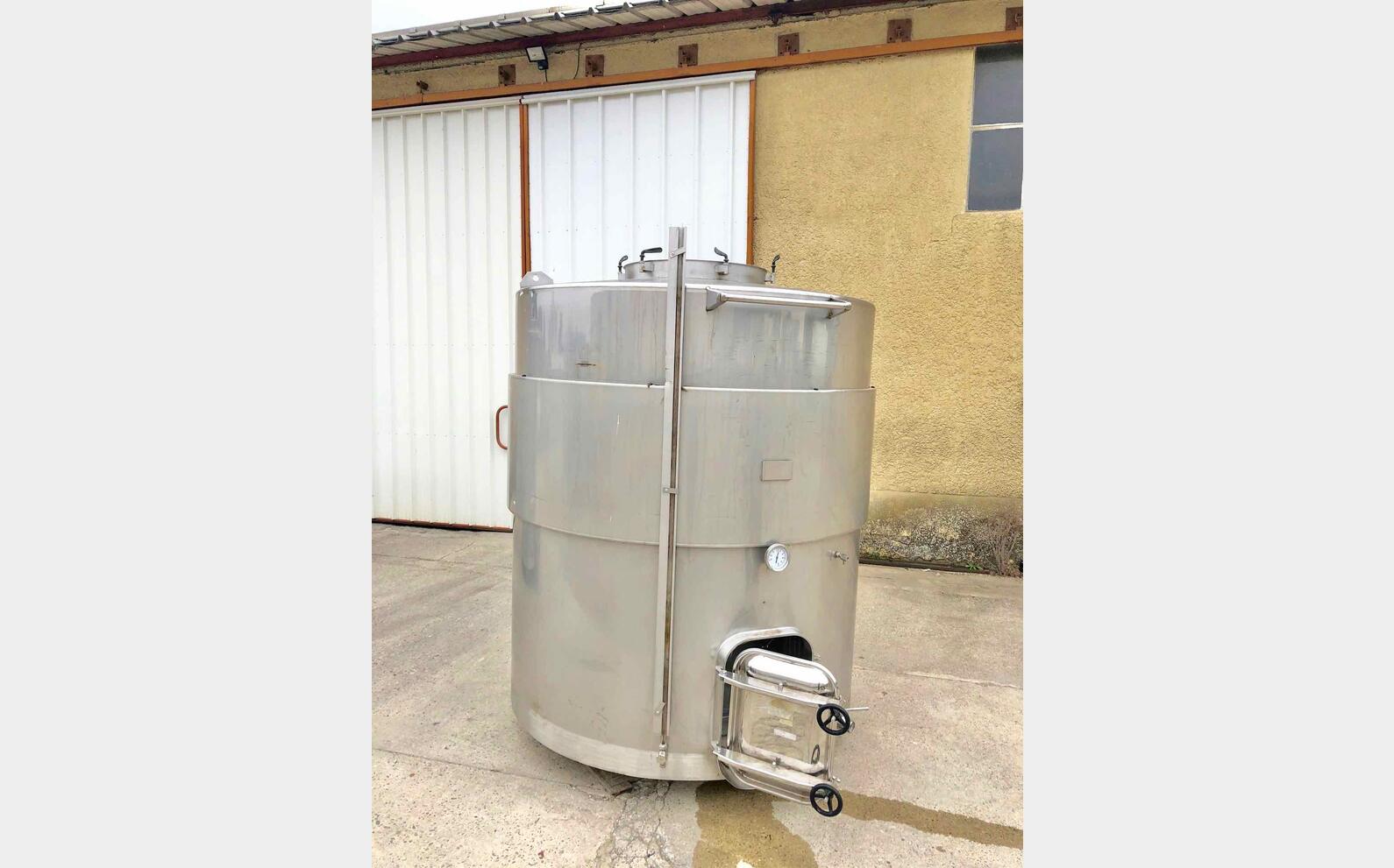 Stainless steel tank 50 HL (5 000 liters)