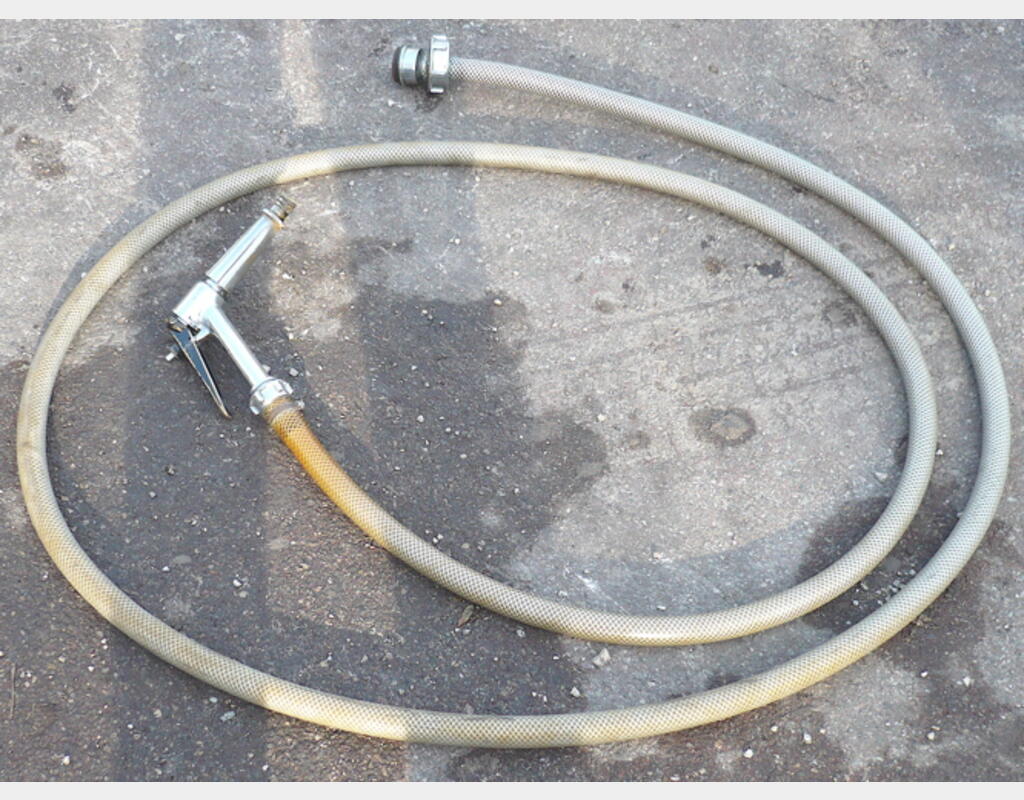 TUYAU DISTRIBUTION AVEC PISTOLET