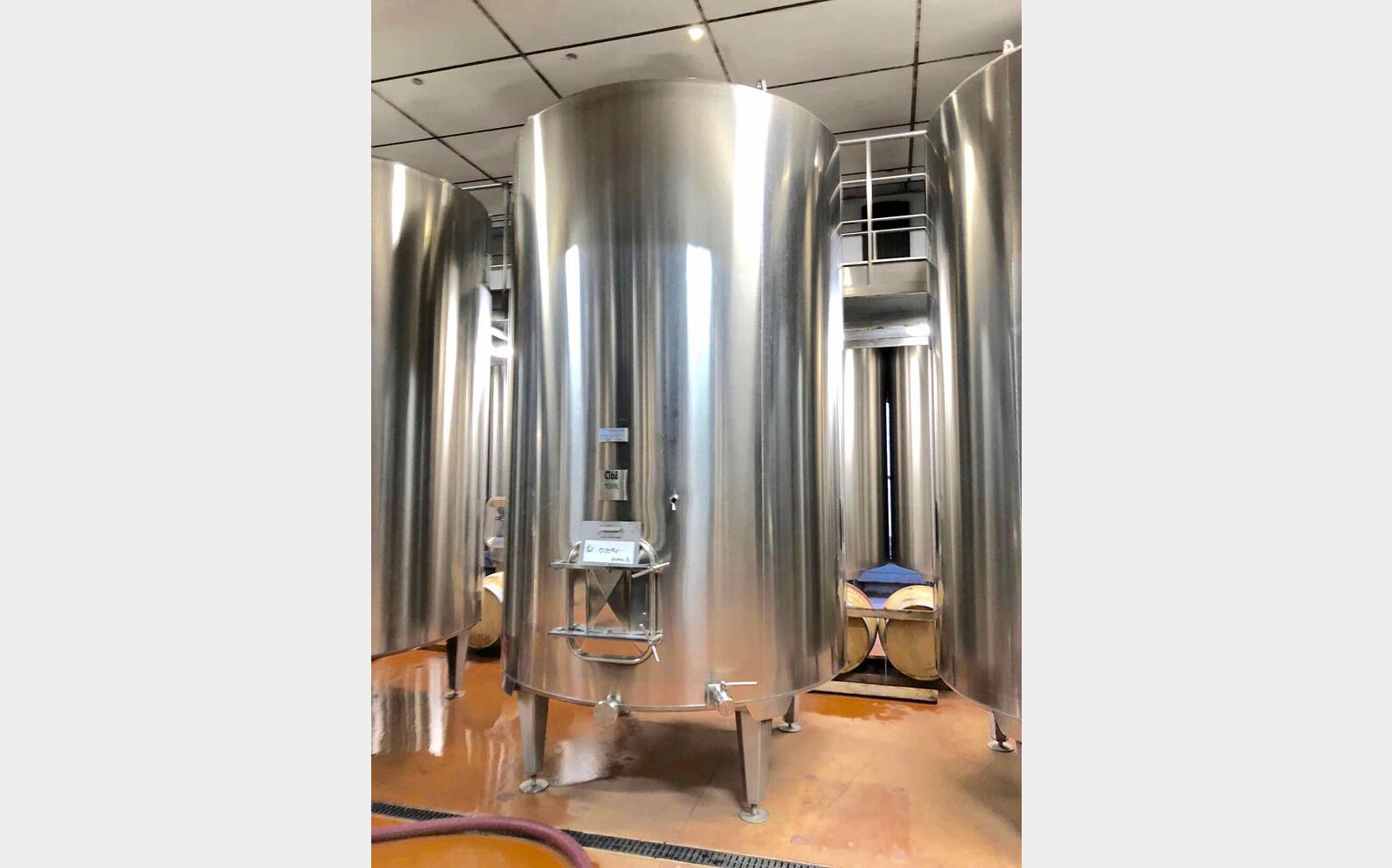 Cuve inox sur pieds 100 HL (10 000 Litres) ALLIANCE INOX