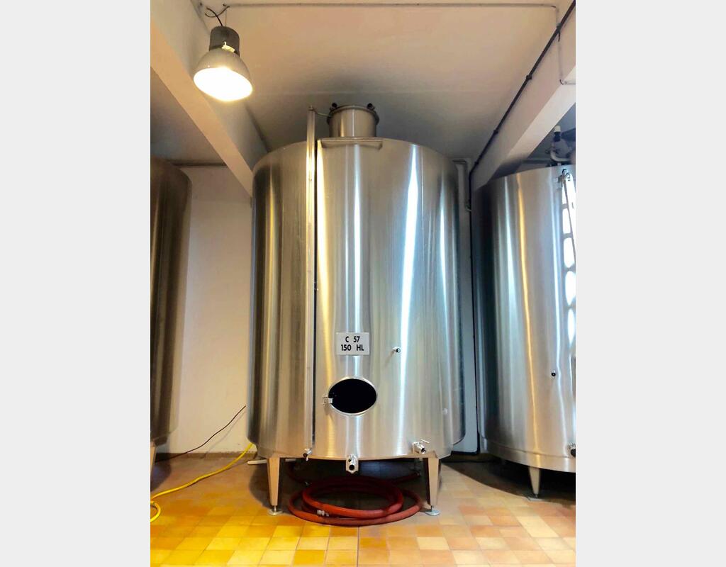 Stainless steel tanks - Flat bottom