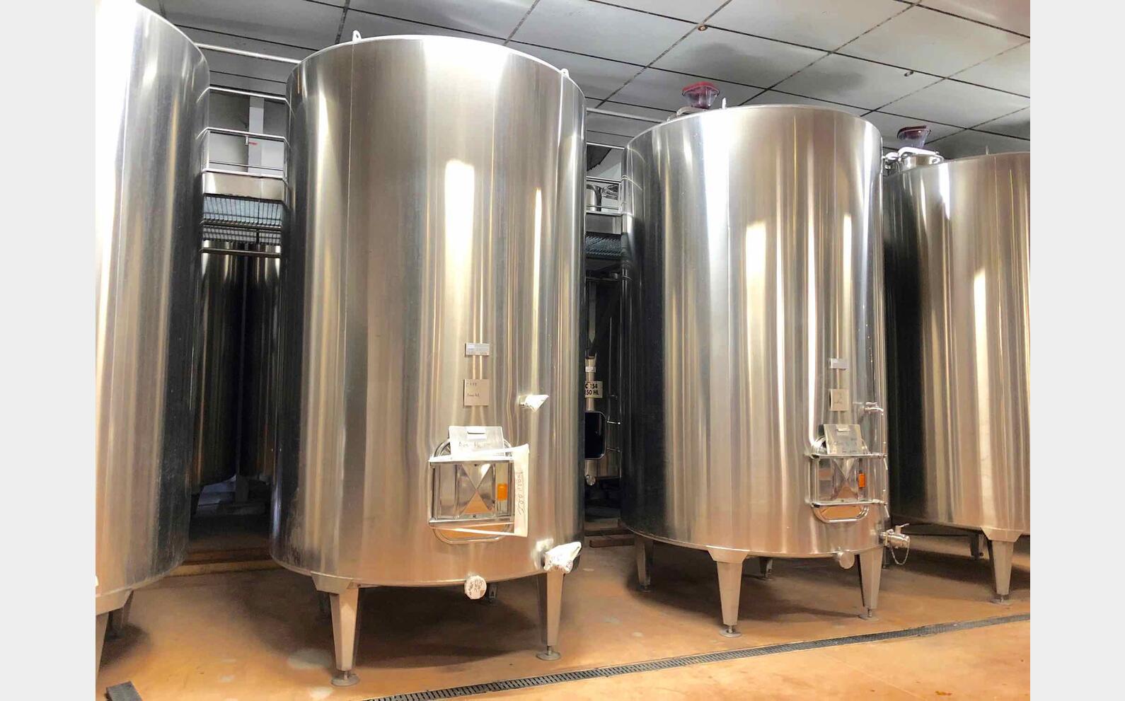 Stainless steel tank on feet 100 HL (10 000 Liters) ALLIANCE INOX
