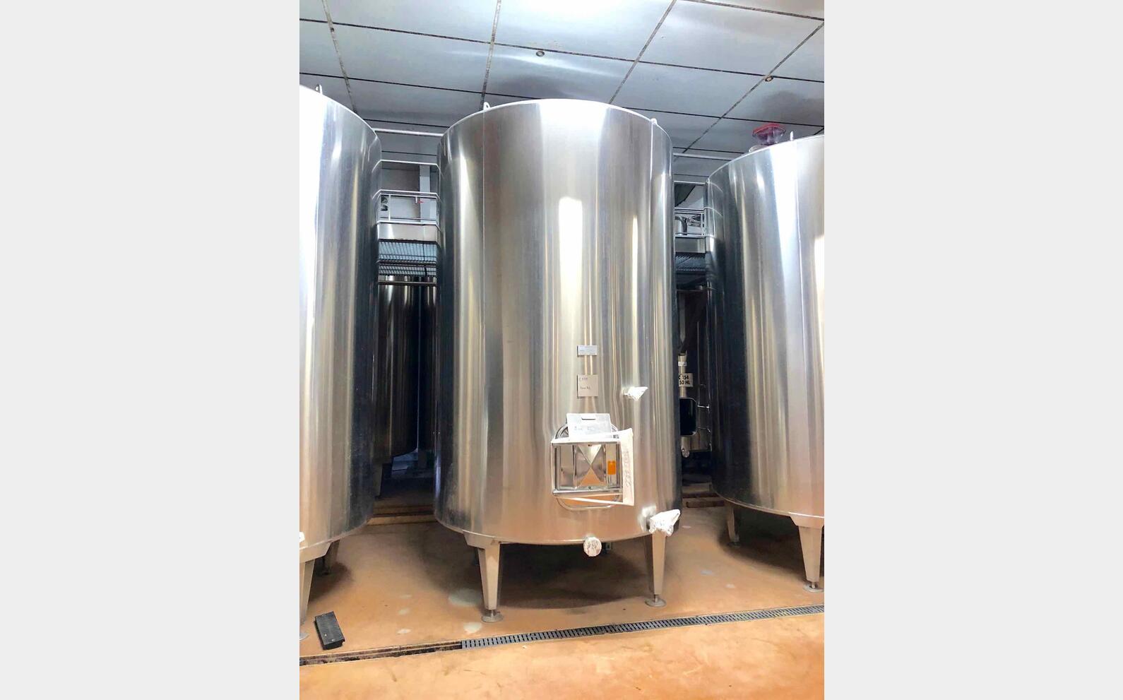 Stainless steel tank on feet 100 HL (10 000 Liters) ALLIANCE INOX
