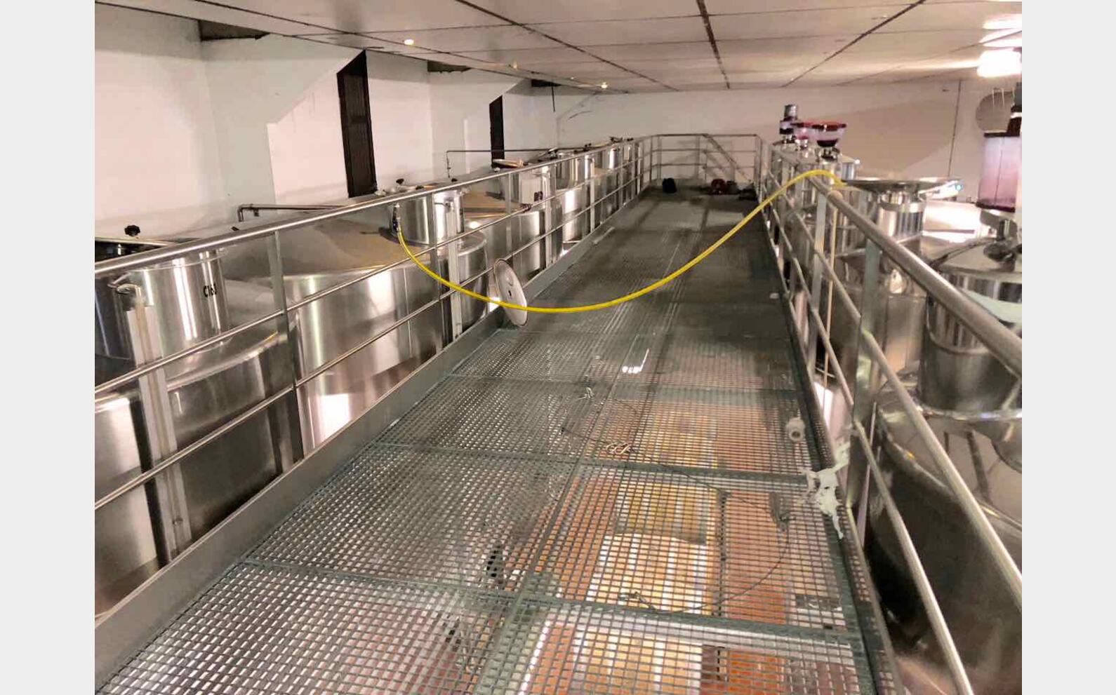 Stainless steel gateway