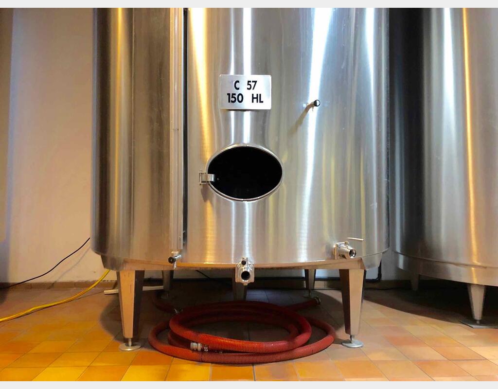 Stainless steel tanks - Flat bottom