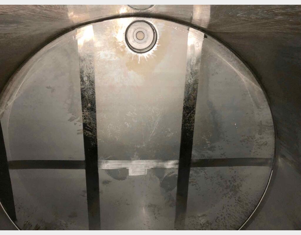 Stainless steel tanks - Flat bottom