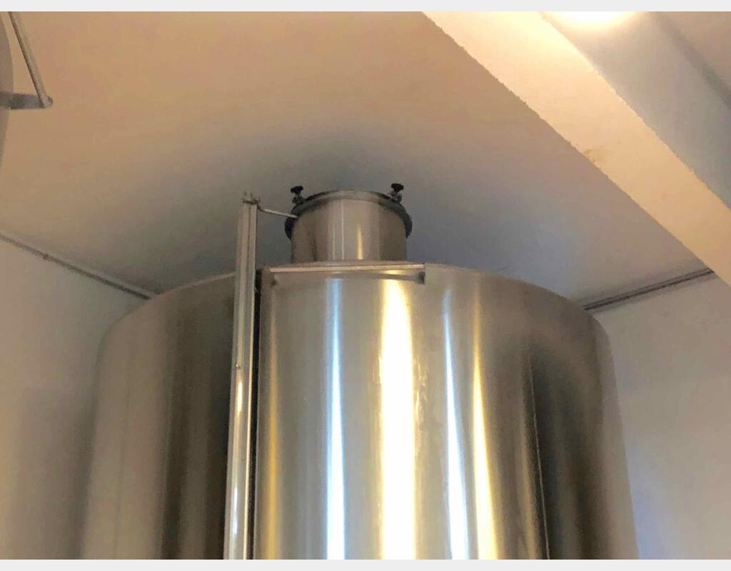 Stainless steel tanks - Flat bottom