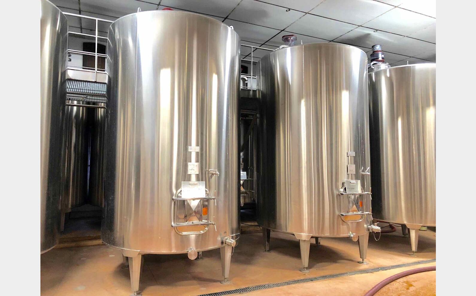 Cuve inox - Avec drapeaux 100 HL (10 000 litres) ALLIANCE INOX