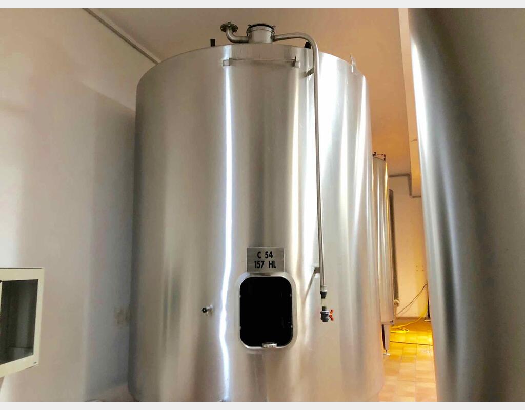 Stainless steel tanks - Flat bottom