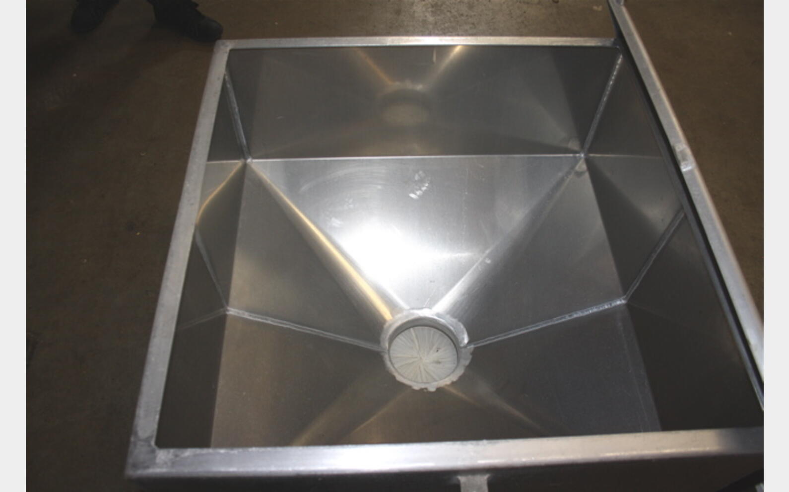 Conteneur aluminium 200 L Marque : BSI.