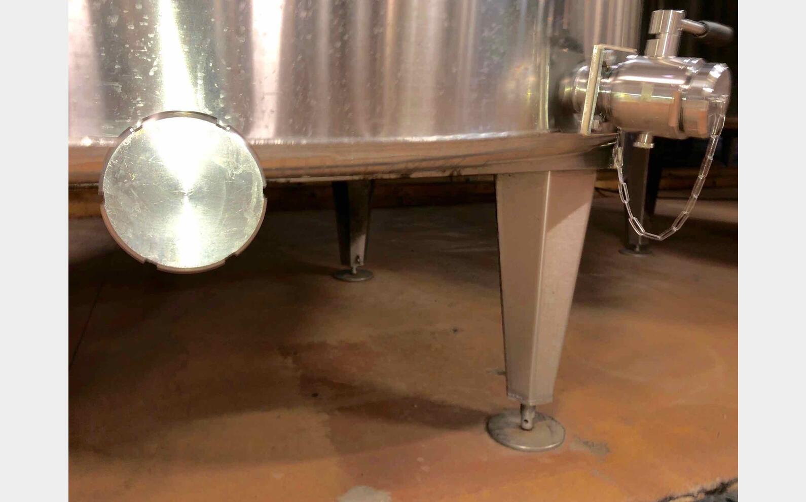 Cuve inox - Avec drapeaux 100 HL (10 000 litres) ALLIANCE INOX