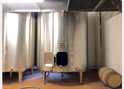 Stainless steel tank on feet 150 HL (15 000 liters) MAVIL