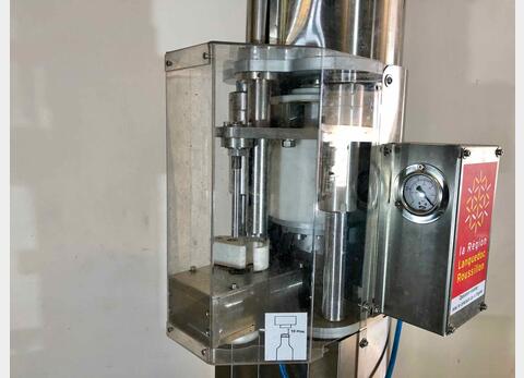 Corker bottling - PG2010 OFFICINE PESCE
