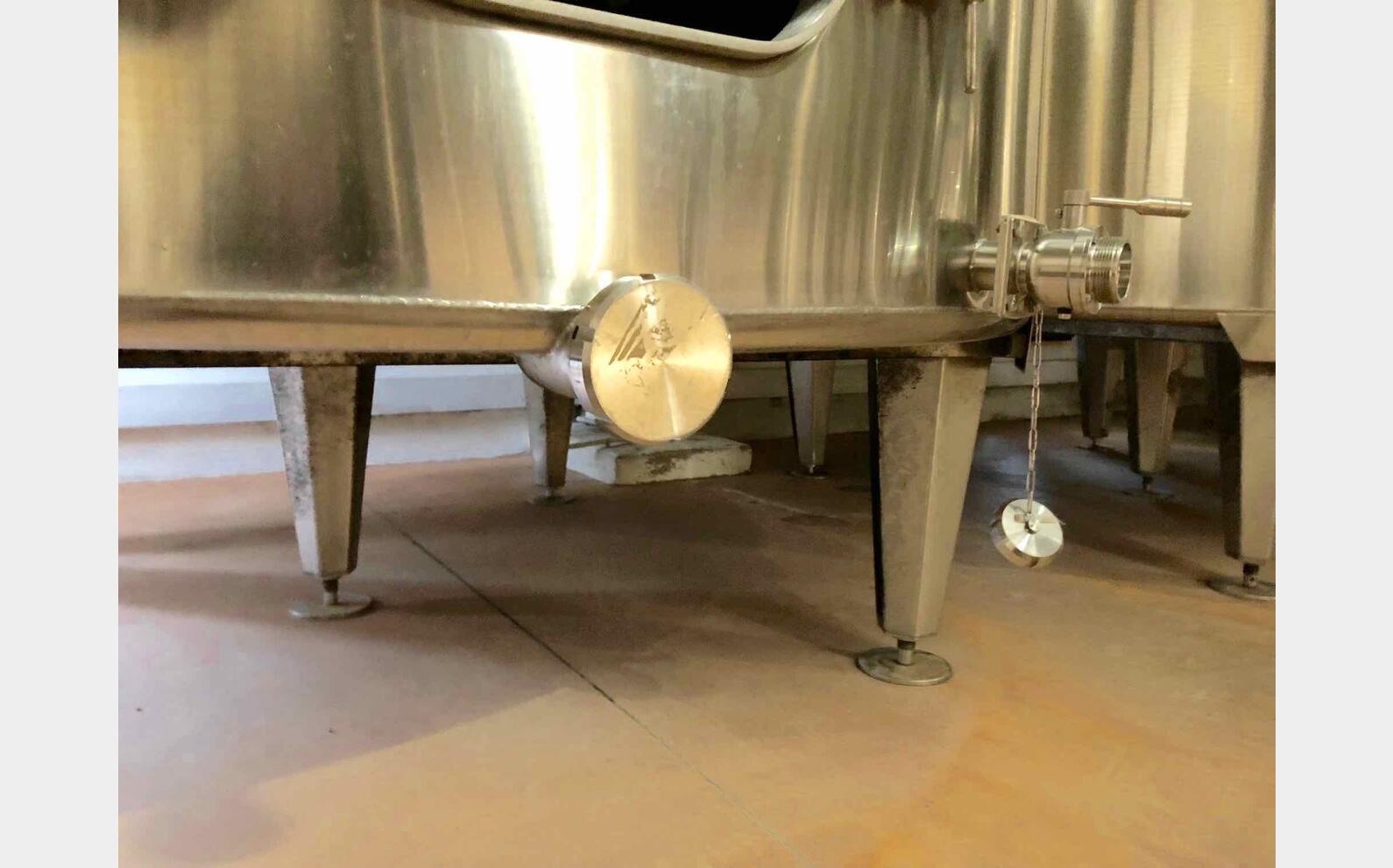 Stainless steel tank on feet 150 HL (15 000 liters) ALLIANCE INOX