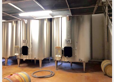 Cuve inox sur pieds 150 HL (15 000 Litres) MAVIL