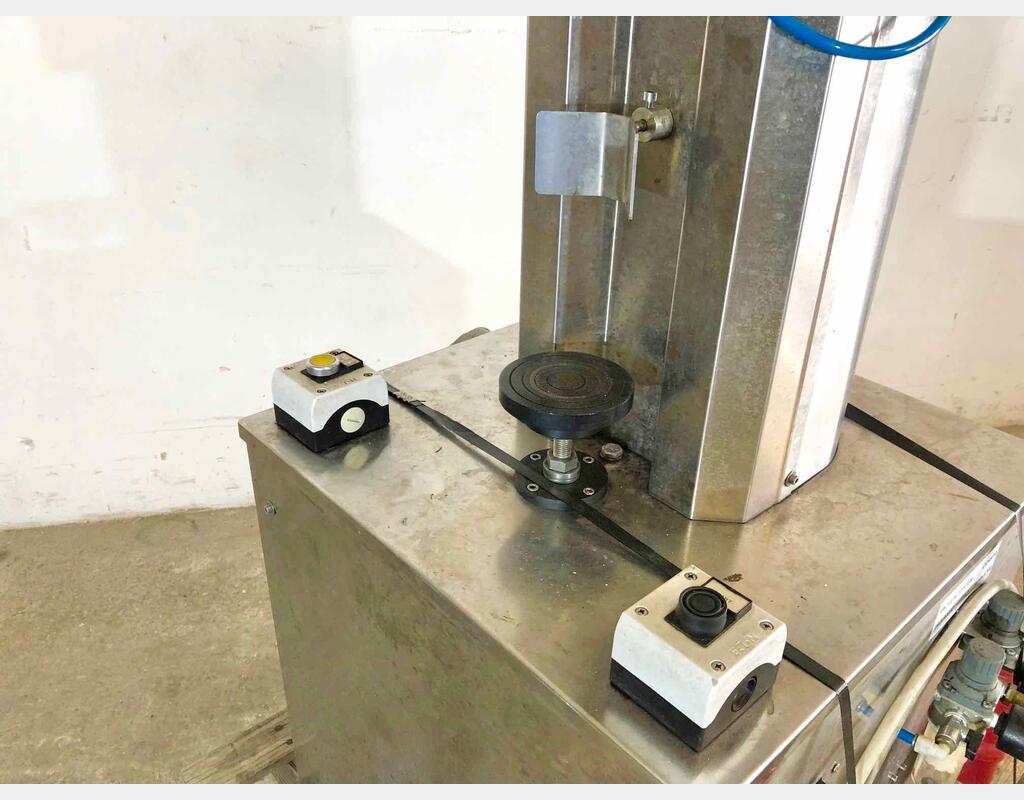Corker bottling  - Model PG2010