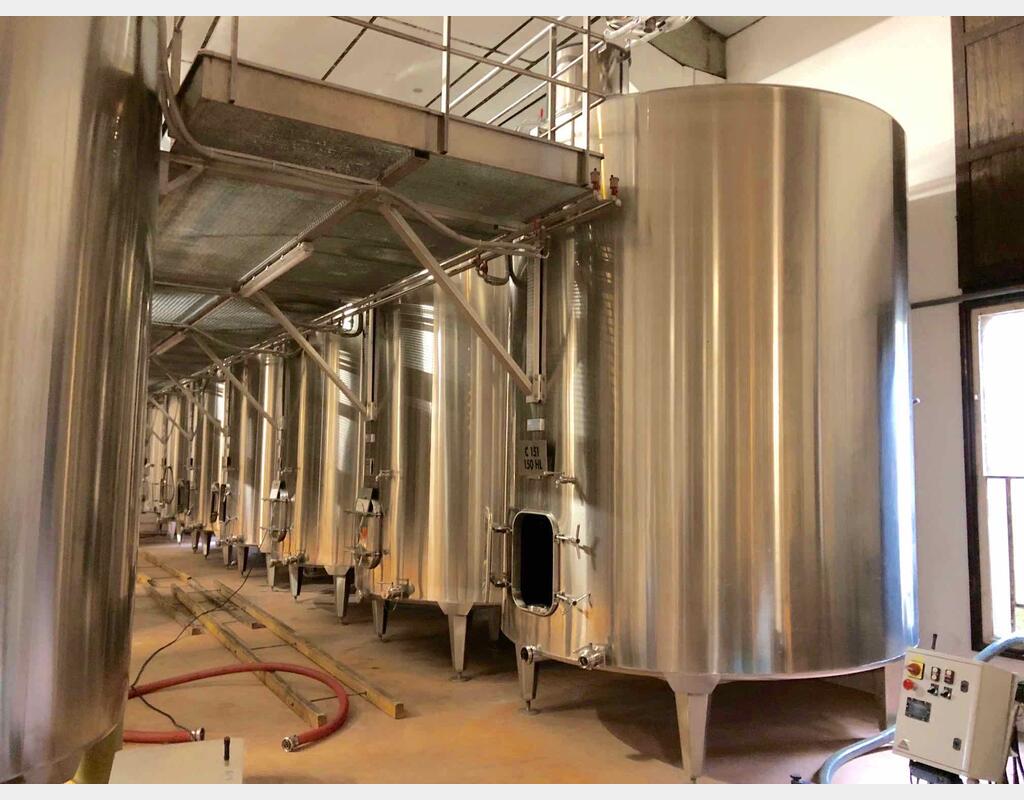 Cuve inox - Avec drapeaux 150 HL (15 000 Litres) ALLIANCE INOX