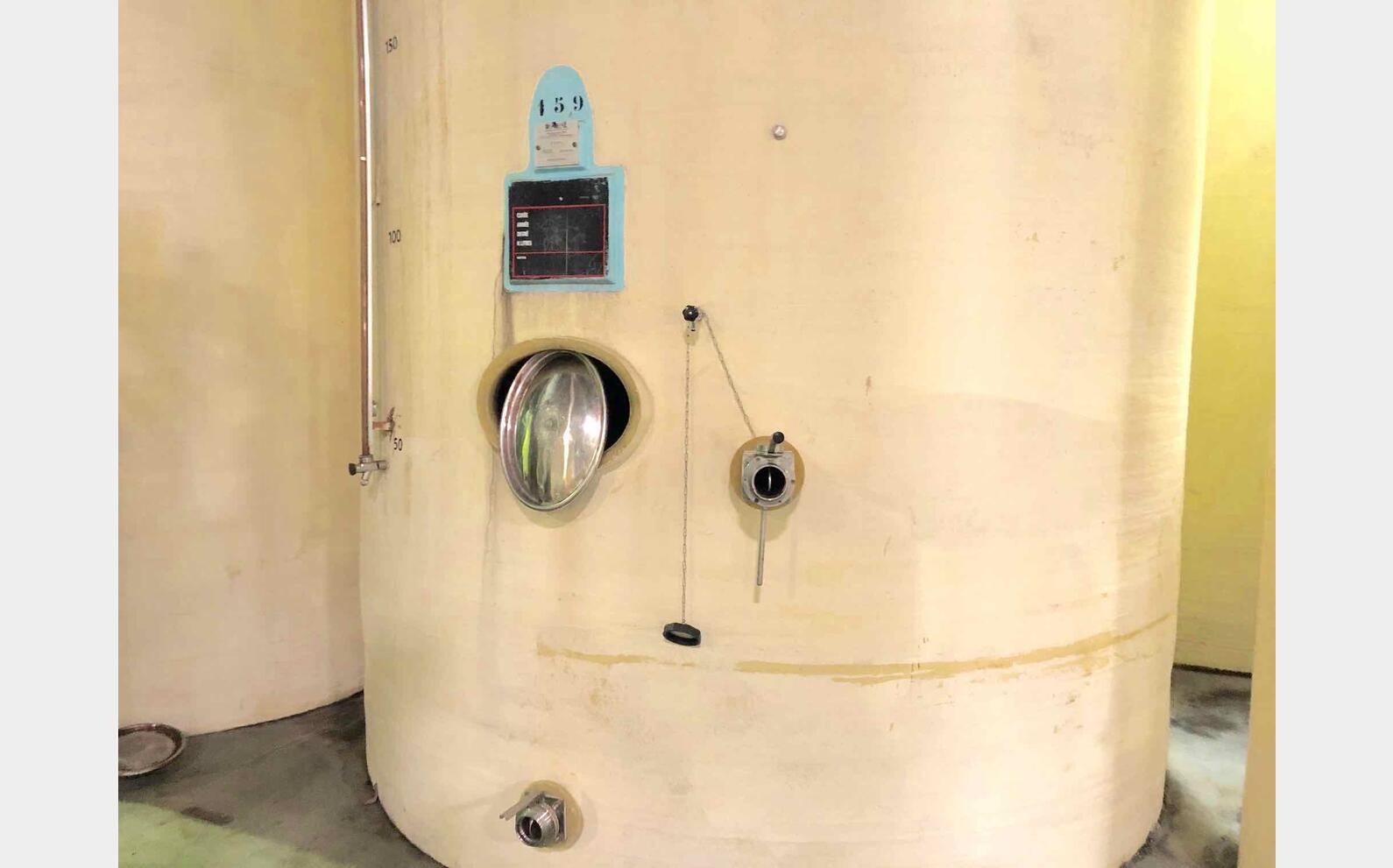 Cuve fibre - Fond bomb&eacute; 300 HL (30000 litres)