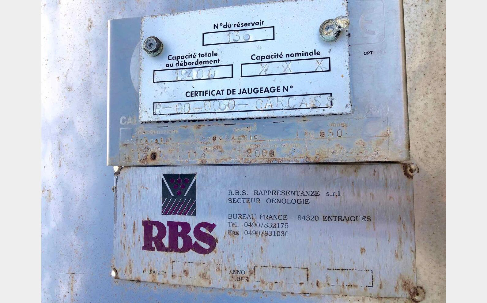 Vertical stainless steel tank 195 HL (19500 liters)