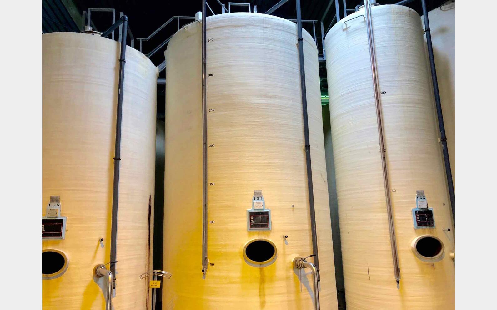 Cuve fibre - Fond bomb&eacute; 400 HL (40000 litres)