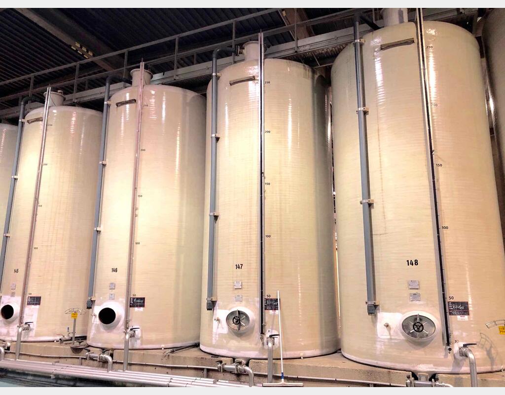 Cuve fibre cylindrique verticale - fond plat