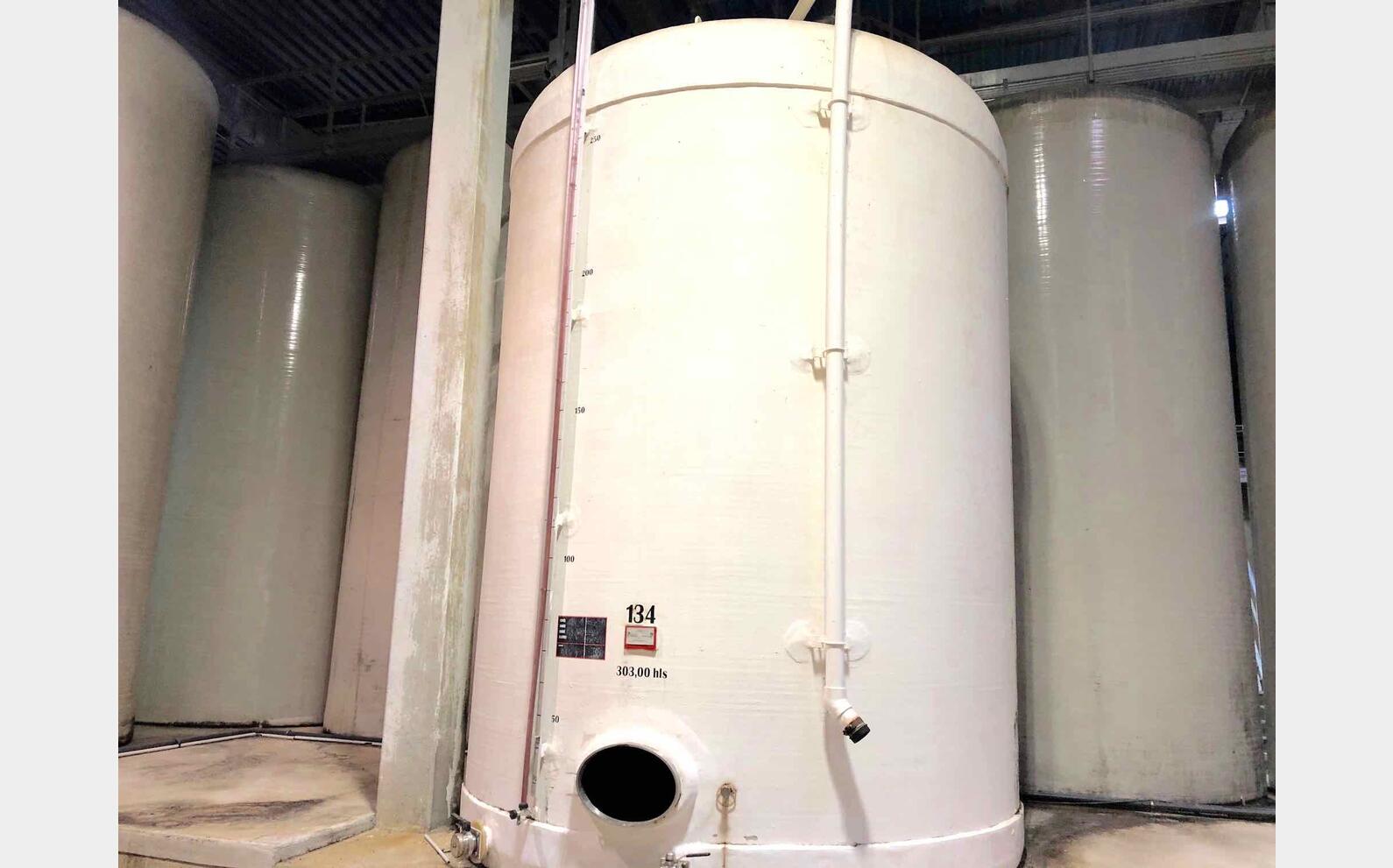 Cuve fibre - Fond plat 300 HL (30000 litres)