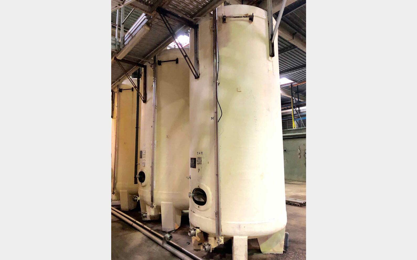 Cuve fibre cylindrique verticale 100 HL (10000 liters)